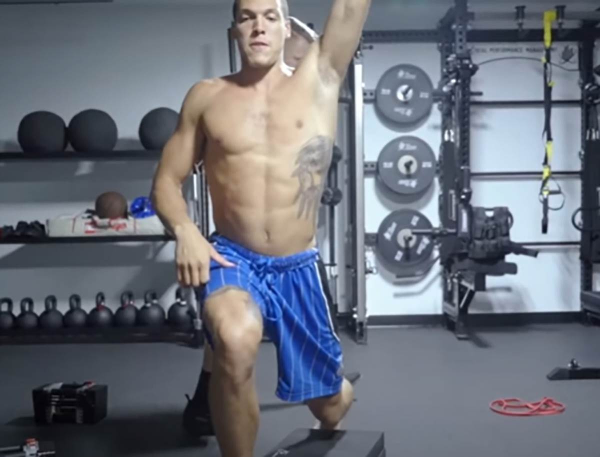 Rotvajler pas izujedao Erona Gordona