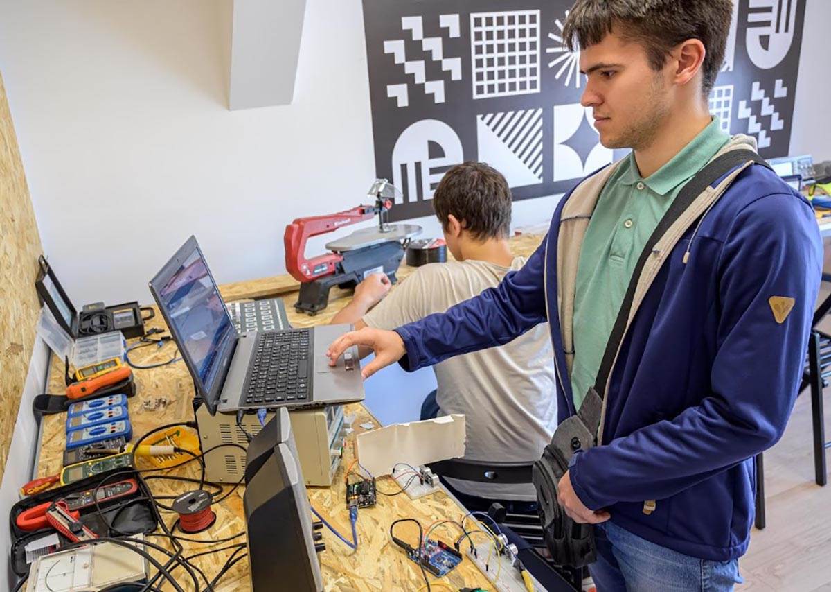 Mejkers lab Prva beogradska gimnazija.jpg