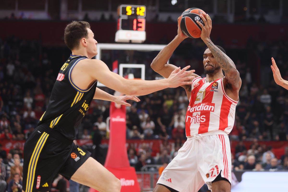 Džoel Bolomboj (8).jpg