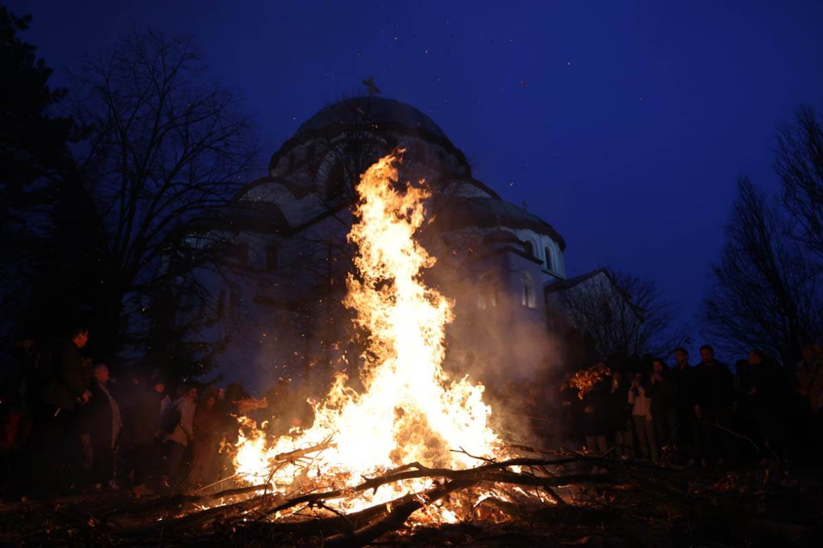 Srbi danas obeležavaju pravoslavni Božić
