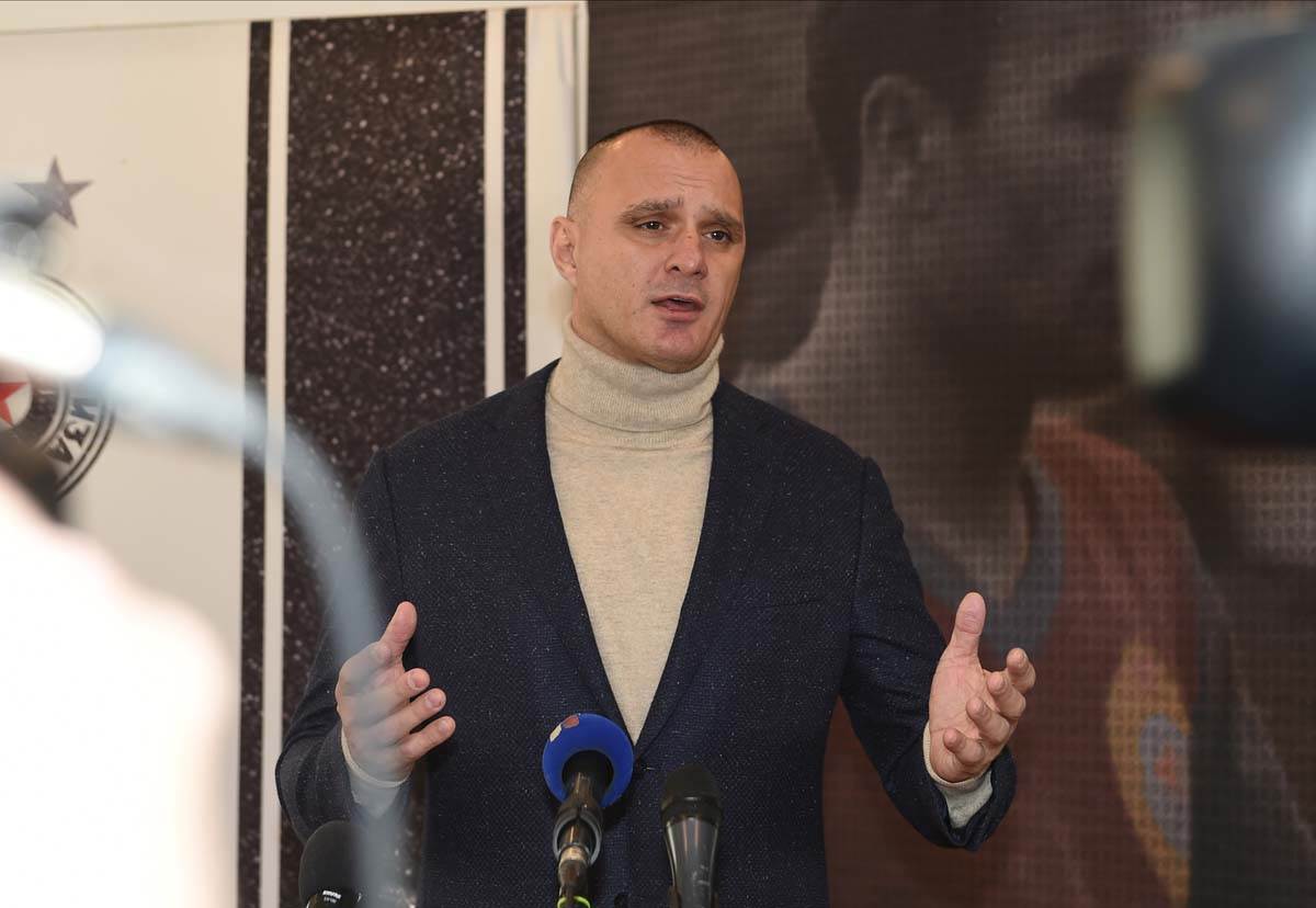 Partizan pripreme okupljanje 11.jpg