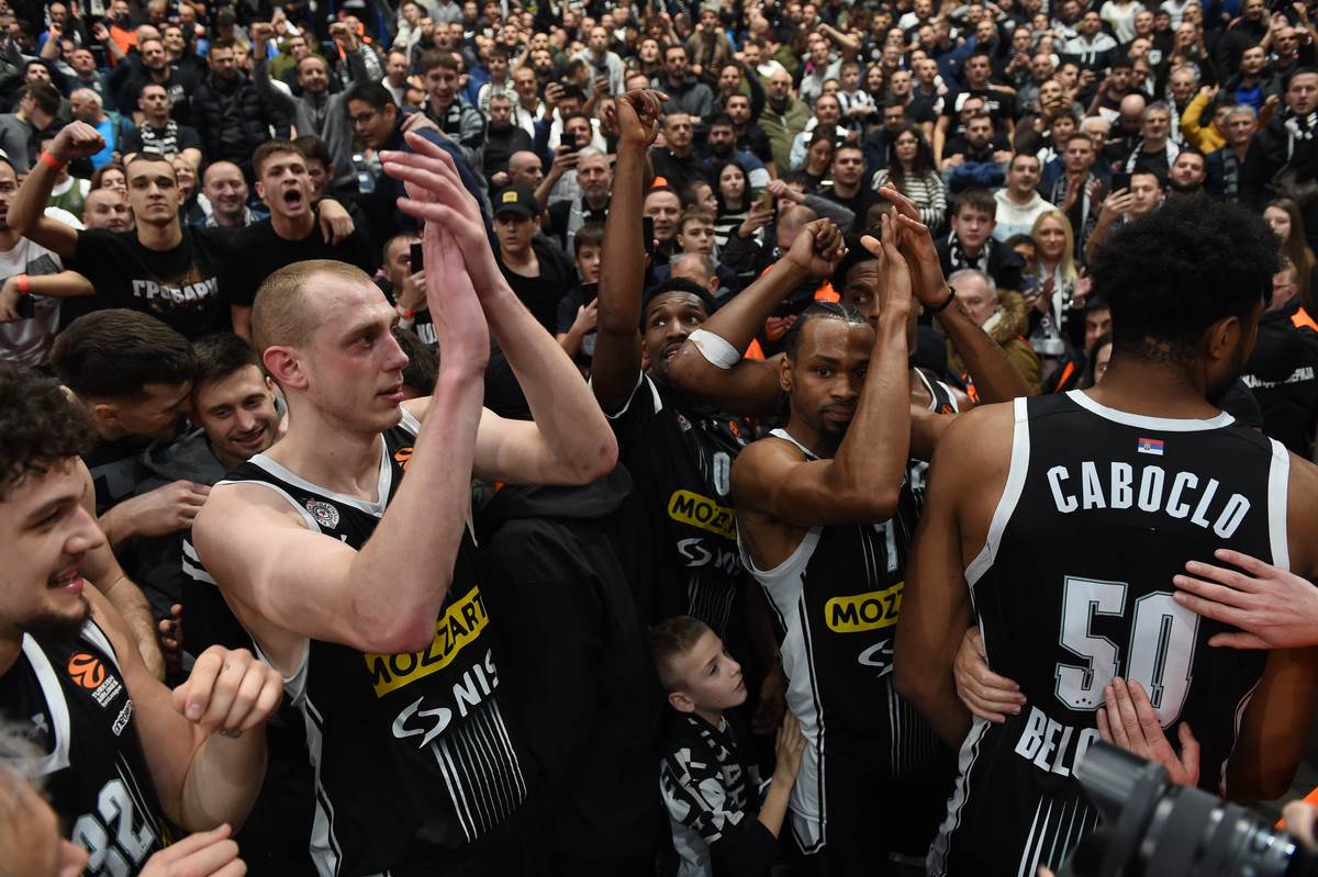 Partizan Makabi slavlje (14).jpg