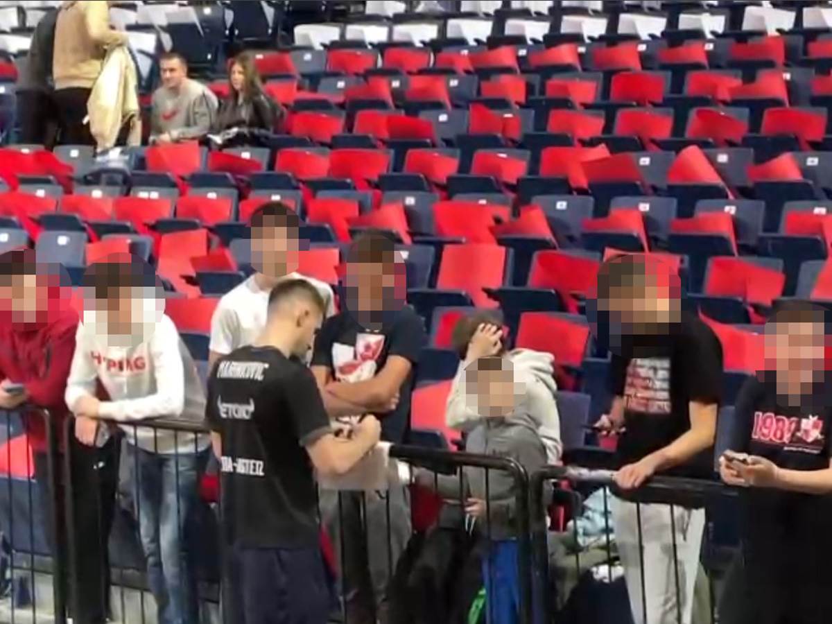 Vanja Marinković potpisao dres Crvene zvezde 