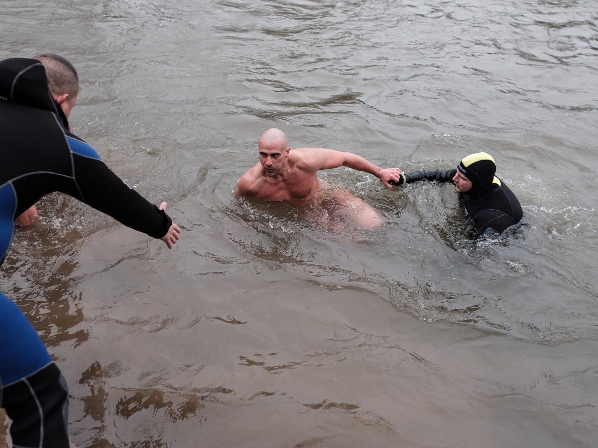 Vracev Gaj Plivanje za casni krst 15.jpeg