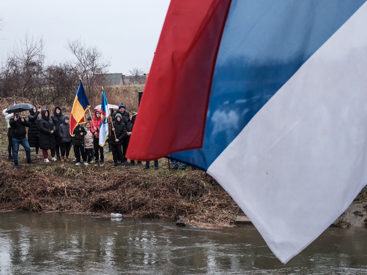 Vracev Gaj Plivanje za casni krst 1.jpeg