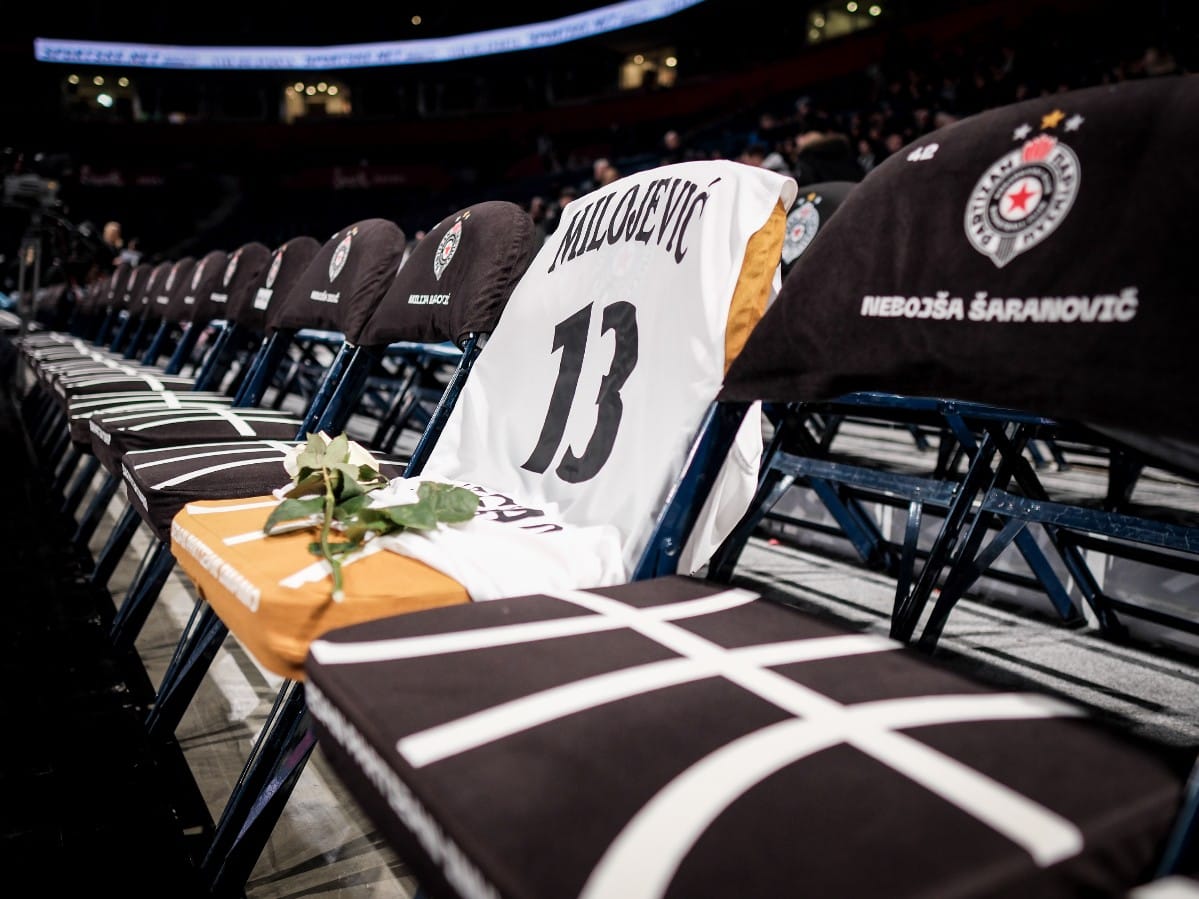 Dres Dejana Milojevica sa belom ruzom (5).jpg