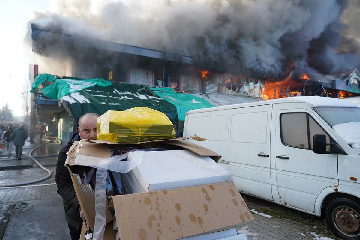 Požar Kineski tržni centar (8).jpg