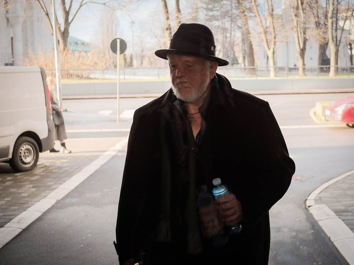 Dragan Bjelogrlic i Gaga Antonijevic sudjenje sud u Katanicevoj (8).jpg