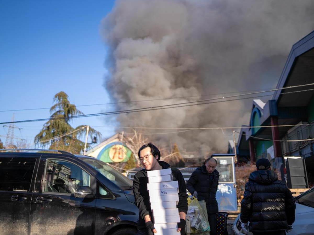 Požar Kineska robna kuća 18.jpg