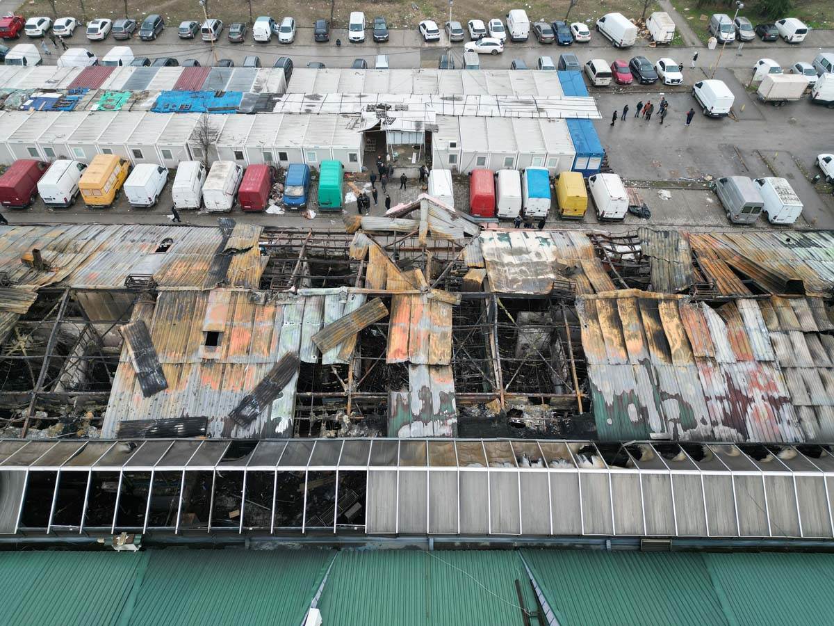 Dan nakon požara u Kineskoj robnoj kući blok 70 8.jpg