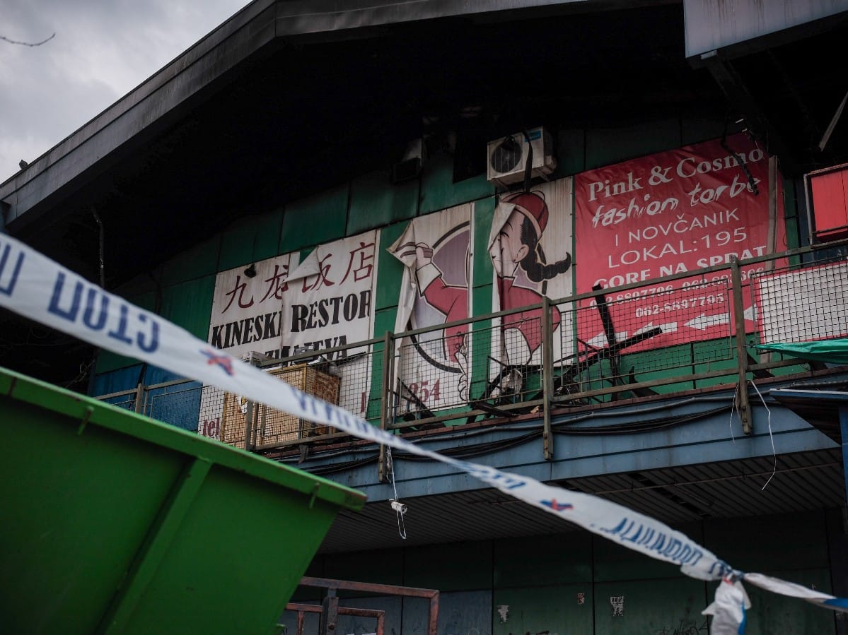 Policija obezbedila tržni centar u bloku 70