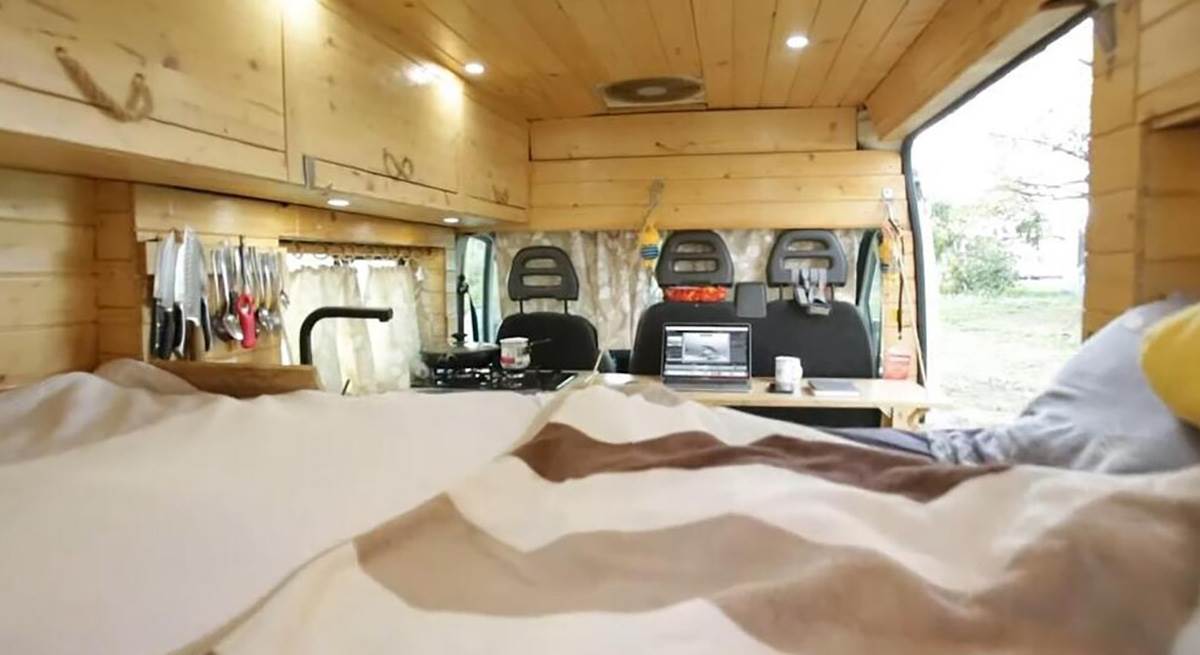 Miloš Prelević živi u kamperu