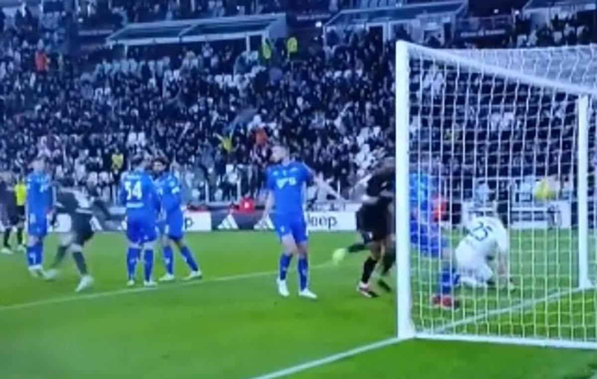 Dušan Vlahović gol protiv Empolija (6).jpg