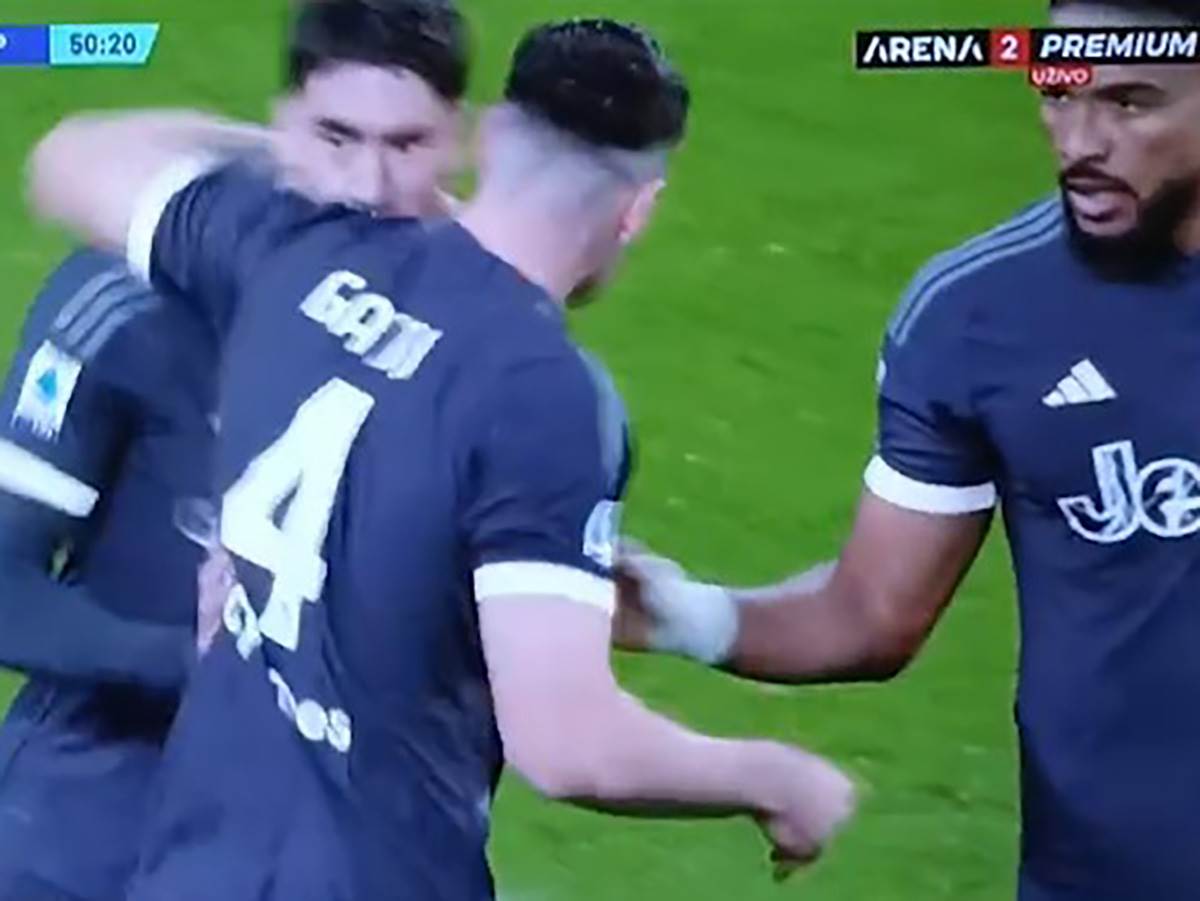 Dušan Vlahović gol protiv Empolija (8).jpg