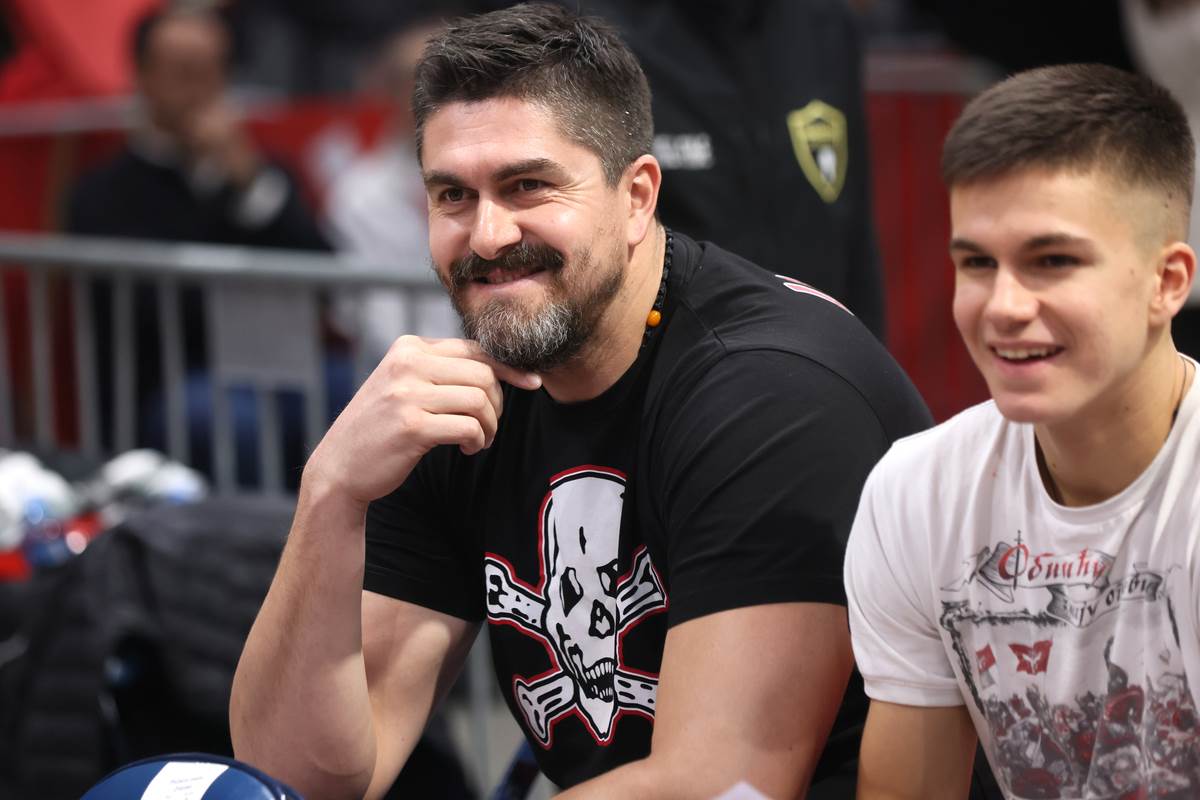 Zvezda-Barselona (2).JPG