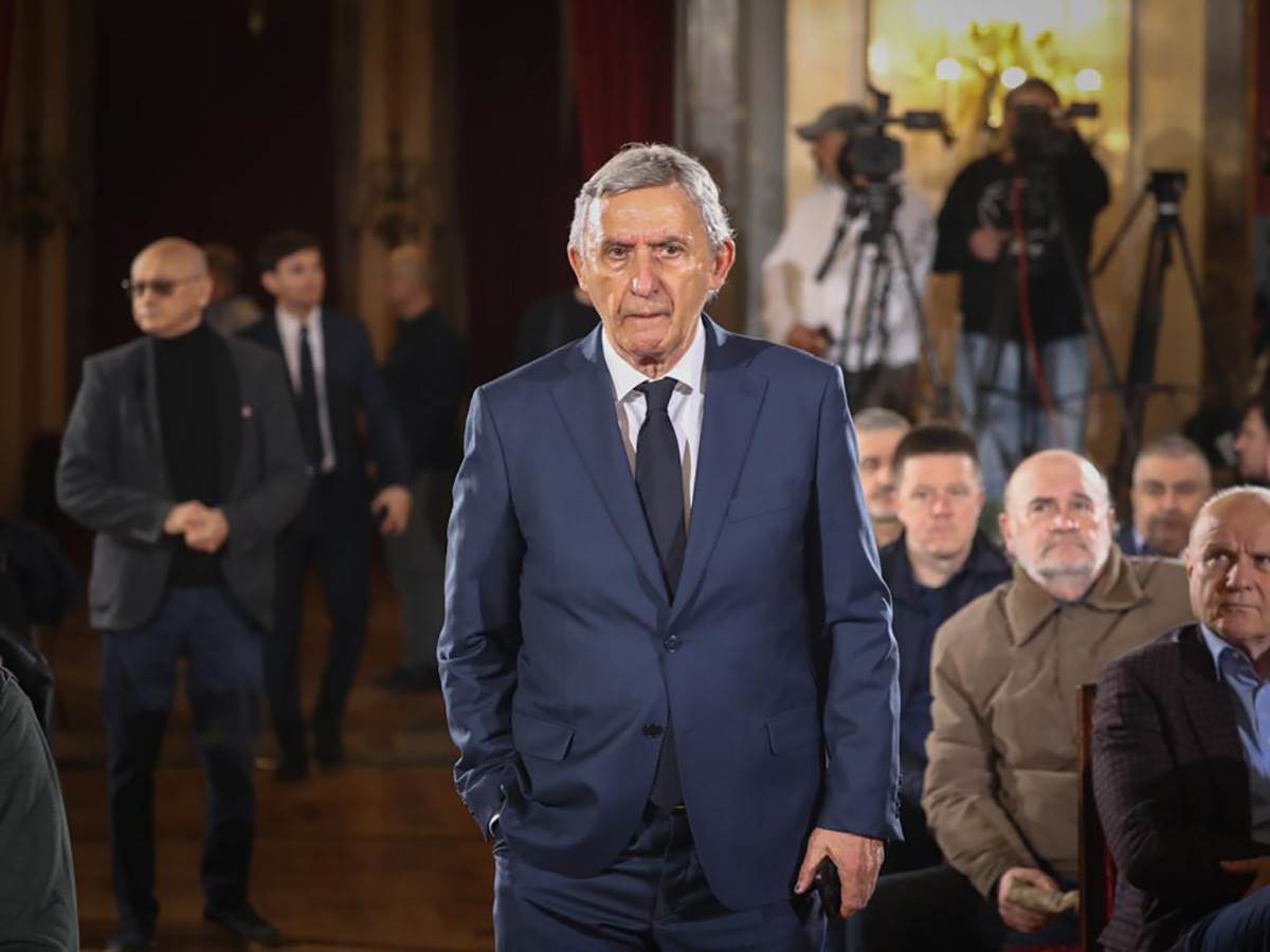 Poznati na komemmoraciji Dejana Milojevića (4).jpg