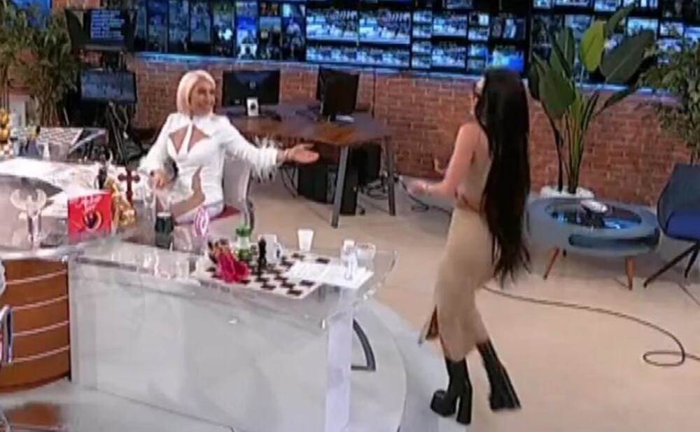 jovana jeremić, tamara đurić1.jpg