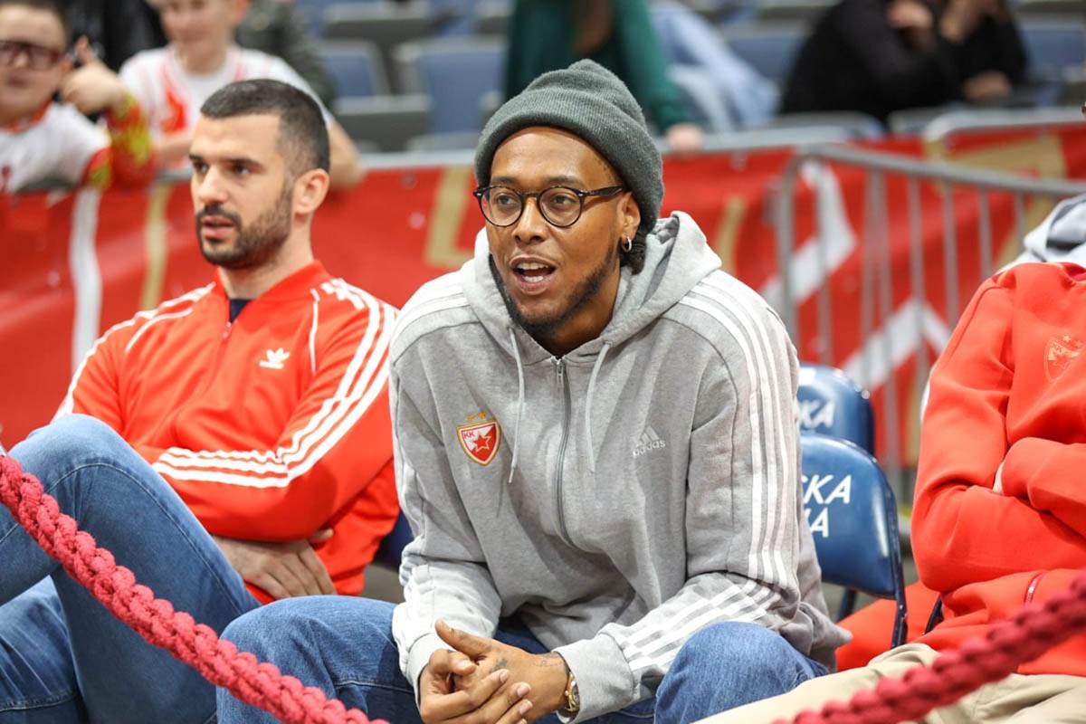 Trej Tompkins na Tajvanu