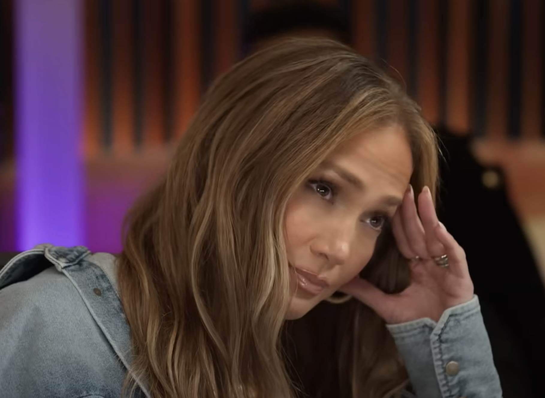 ben aflek i dženifer lopez u reklami za dunkin donuts 6.png