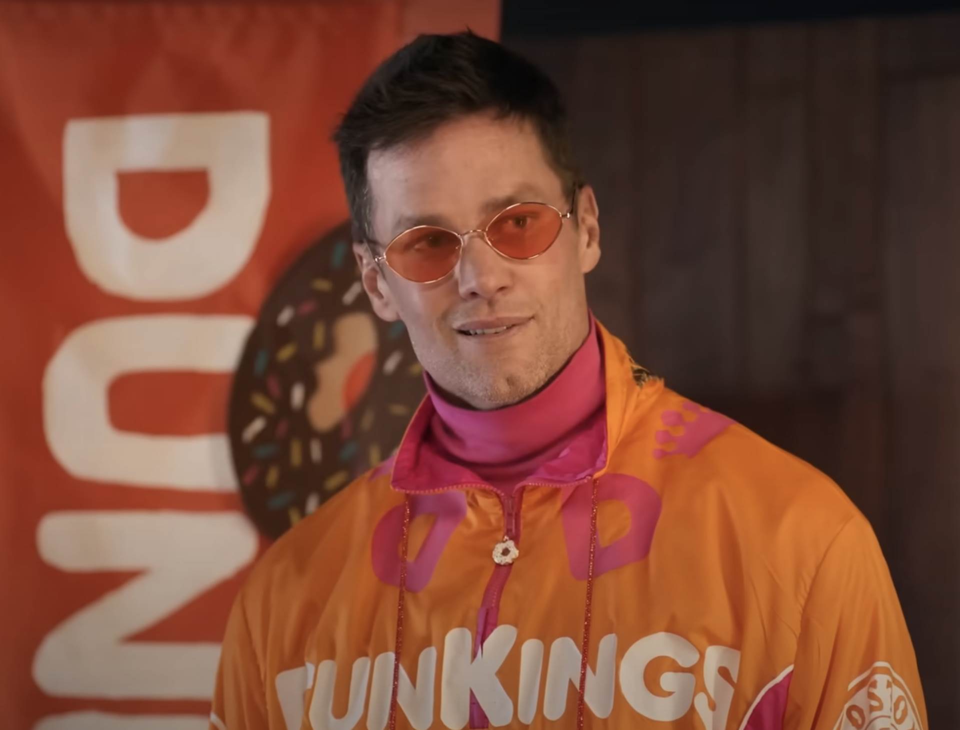 ben aflek i dženifer lopez u reklami za dunkin donuts 10.png