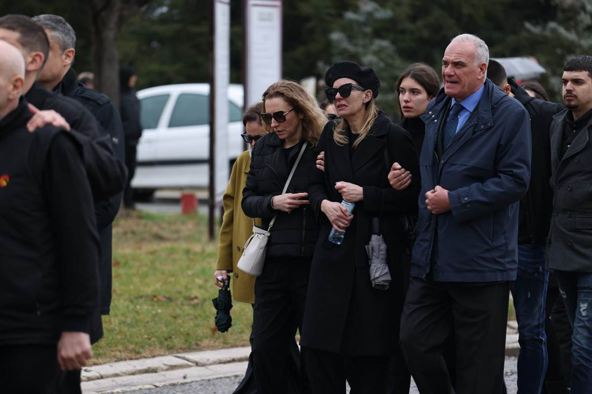 Sahrana Dejana Milojevića (4).jpg