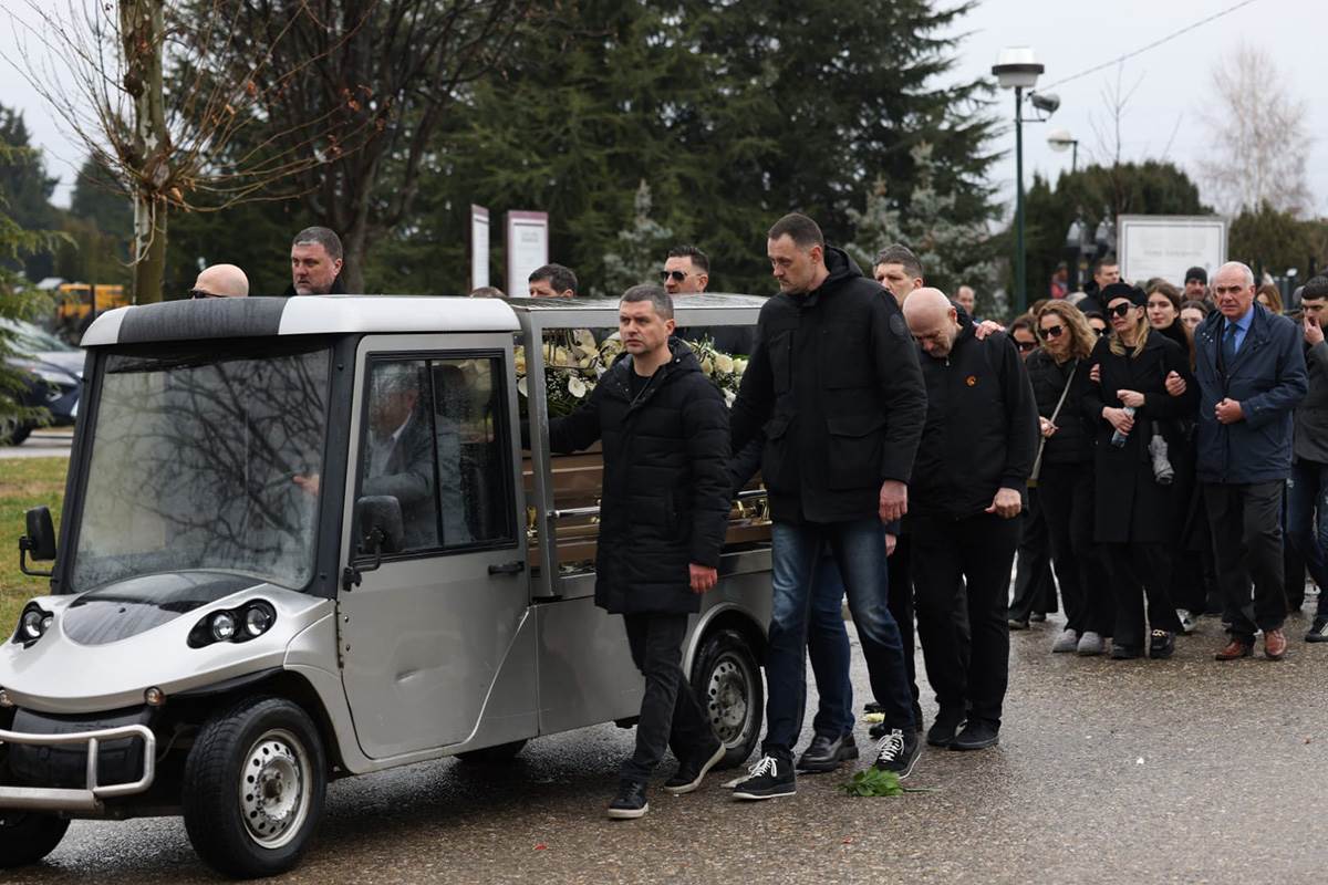 Sahrana Dejana Milojevića (7).jpg