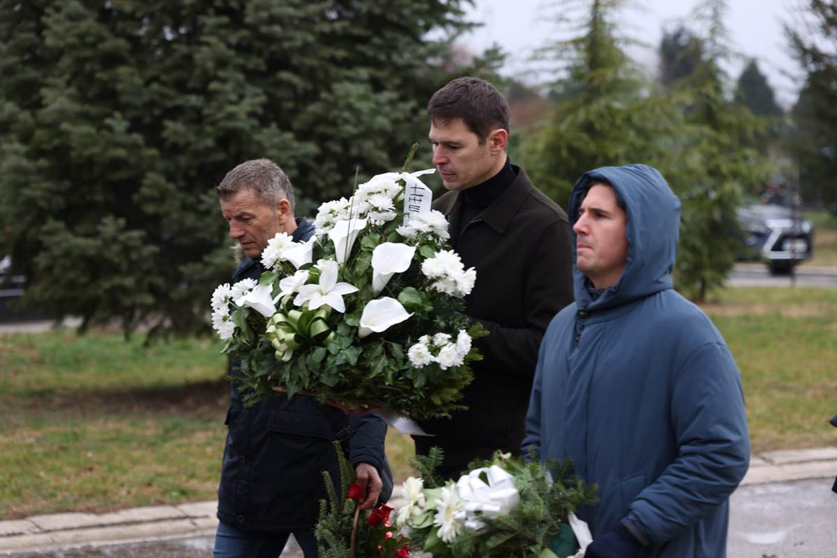 Sahrana Dejana Milojevića (12).jpg