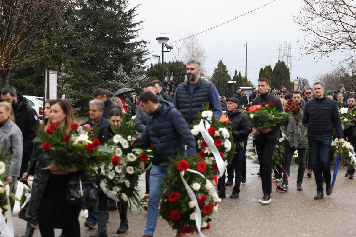 Sahrana Dejana Milojevića (15).jpg