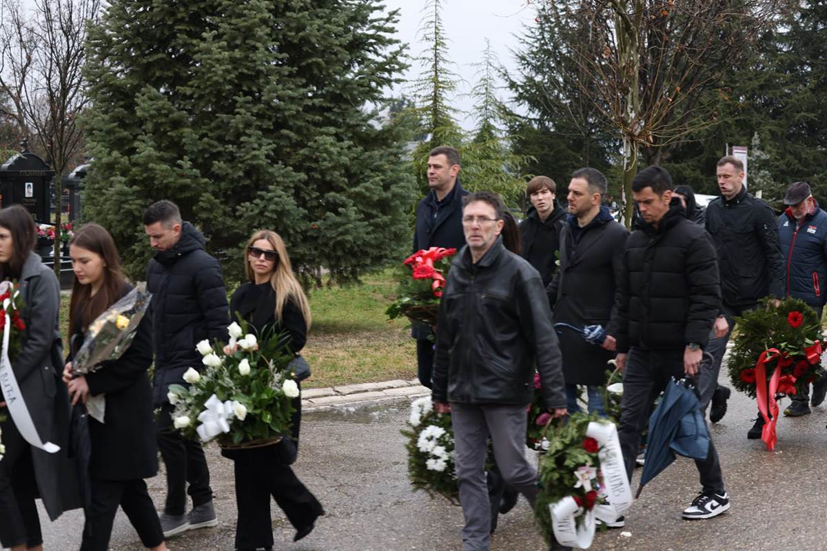 Sahrana Dejana Milojevića (16).jpg