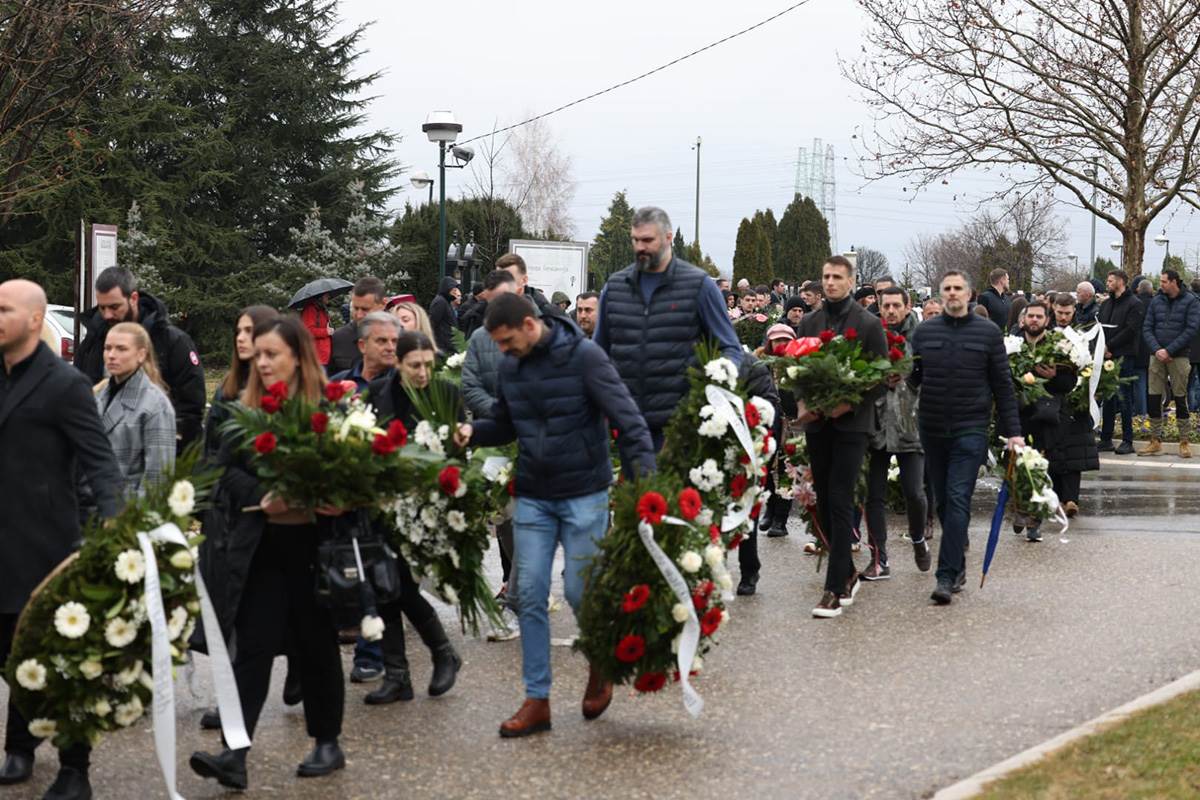 Sahrana Dejana Milojevića (18).jpg