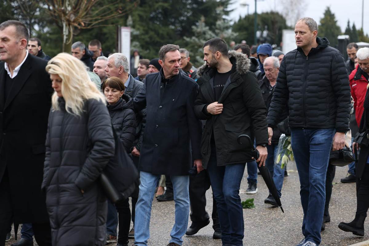 Sahrana Dejana Milojevića (37).jpg