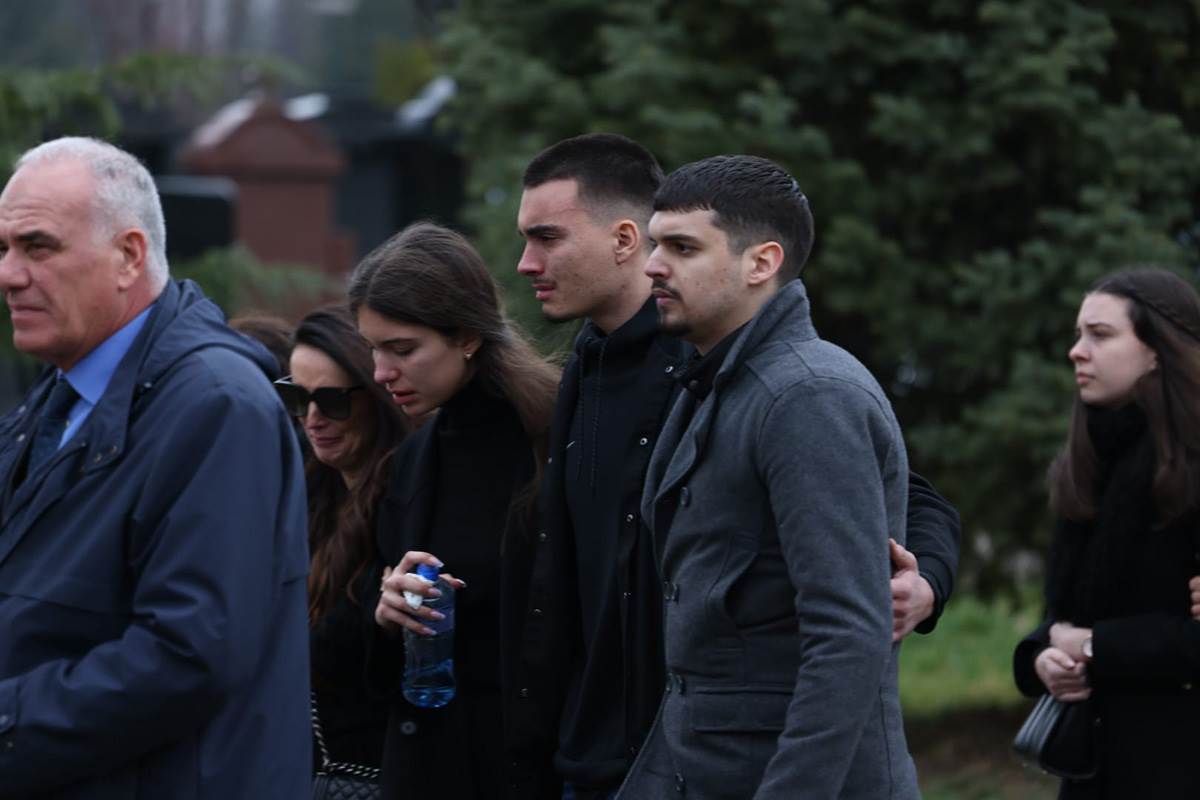 Sahrana Dejana Milojevića (47).jpg