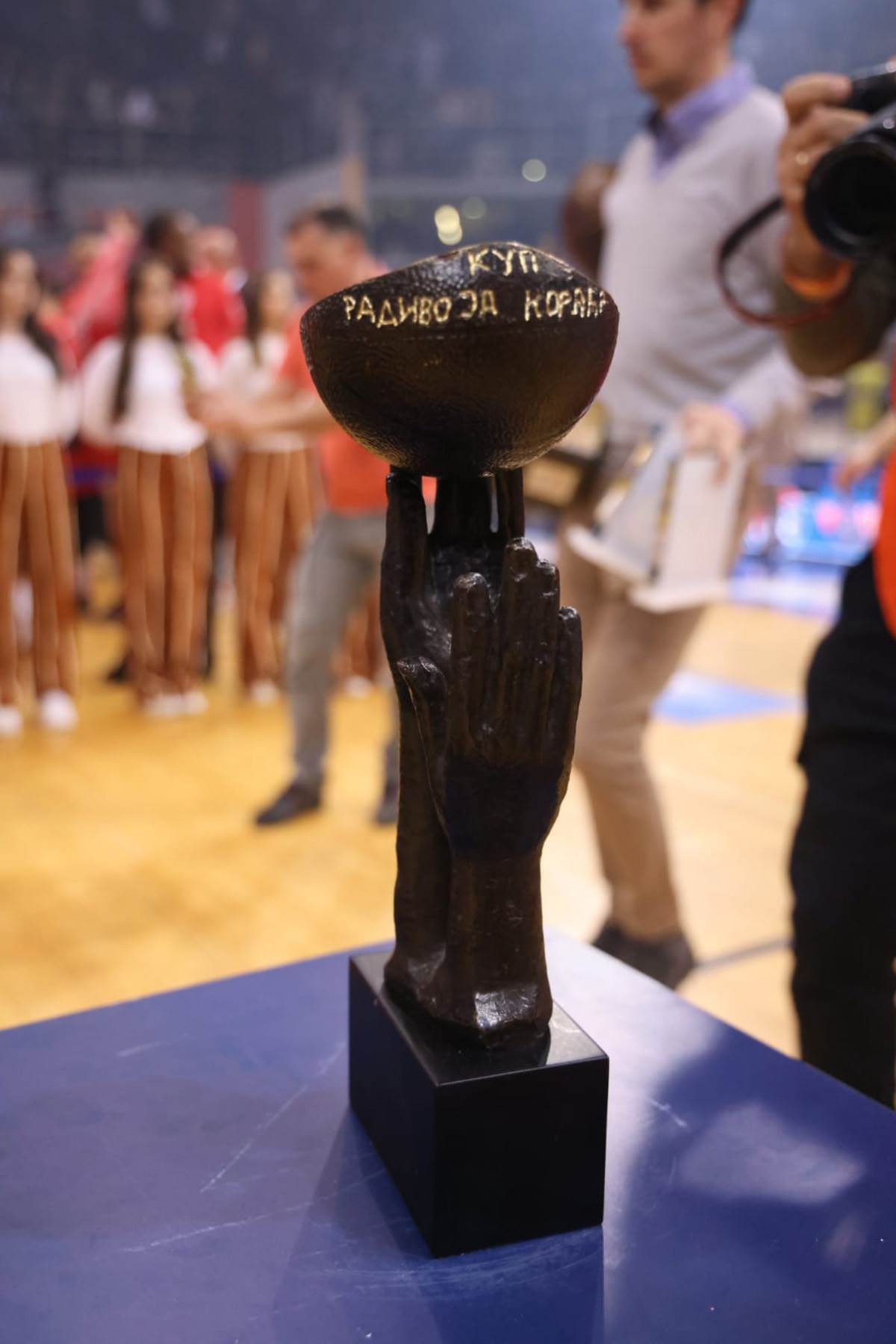 Zvezda proslavlja pobedu (5).jpg