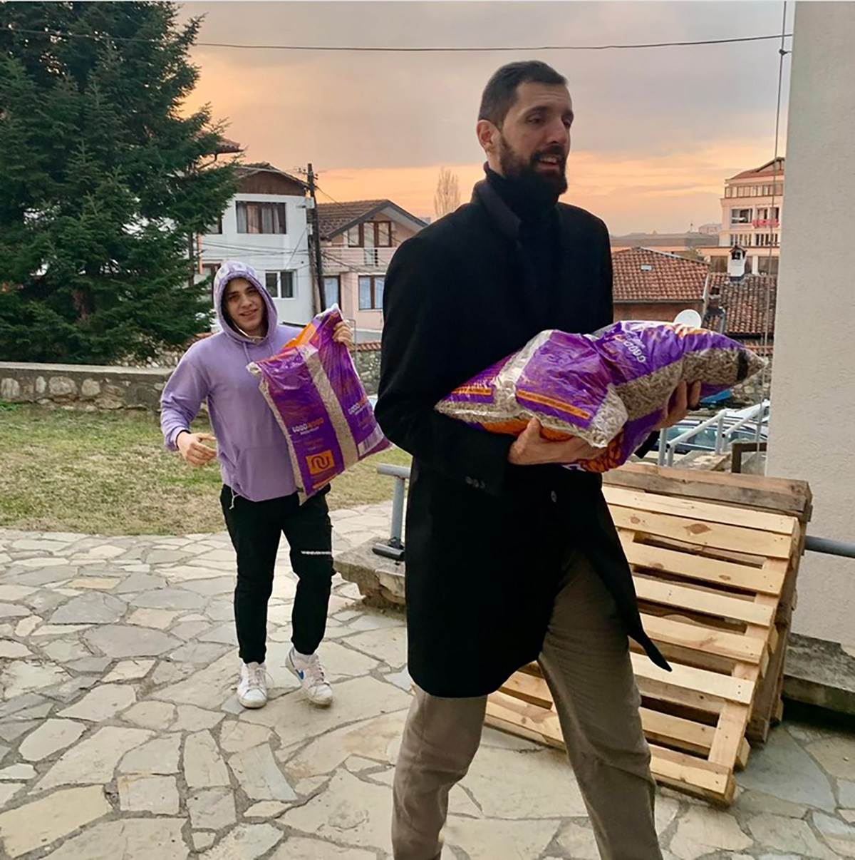 Nikola Mirotić u Prizrenskoj bogosloviji (4) copy.jpg