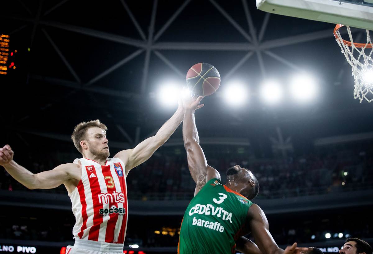 Nate Wolters (11) copy.jpg