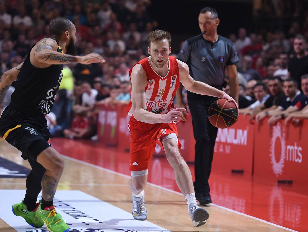 Nate Wolters (17) copy.jpg