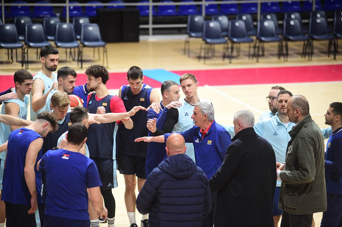 Košarkaši Srbije pred Finsku (3).jpg