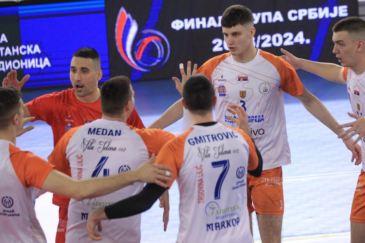 Vojvodina, Mladi Radnik (24).JPG