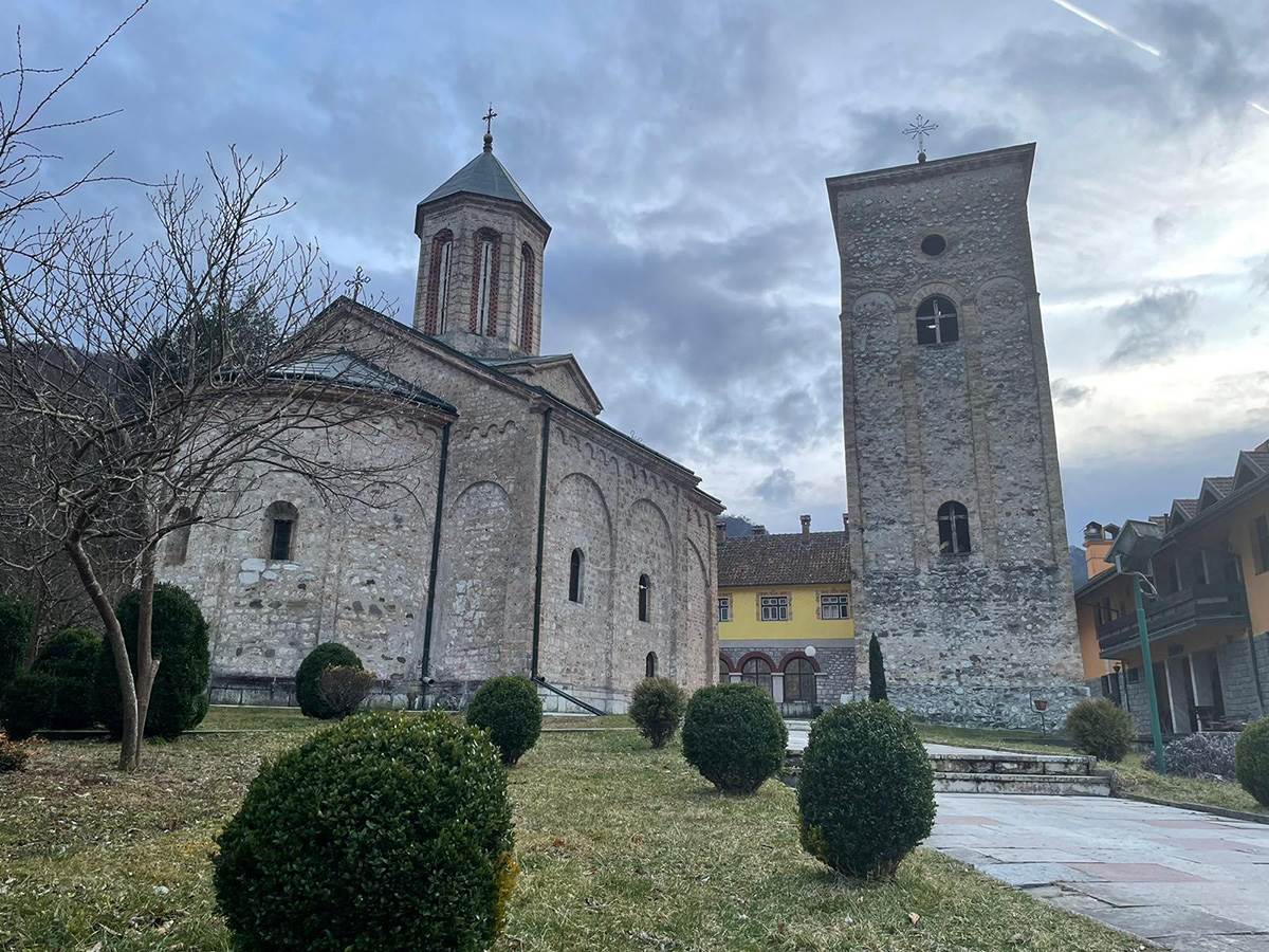 manastir Rača (2).jpg