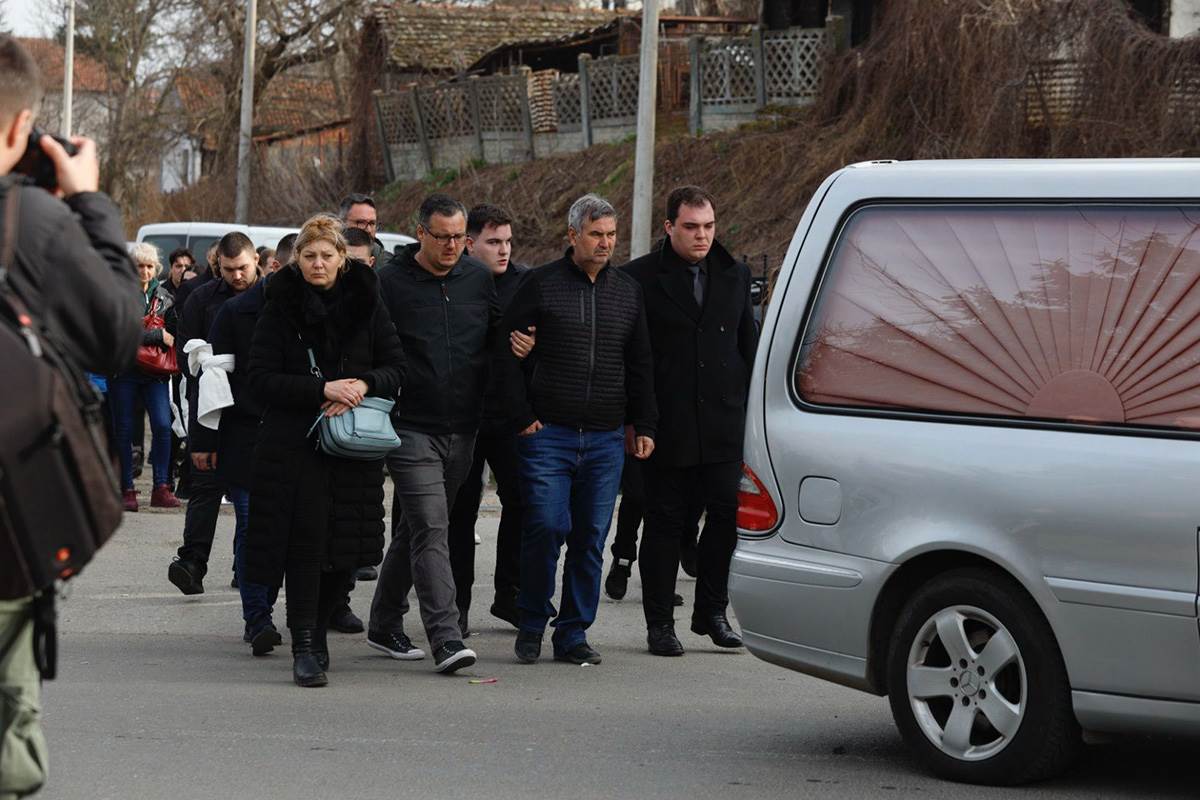 Opelo u Bolecu Stefan Savic (13).jpg