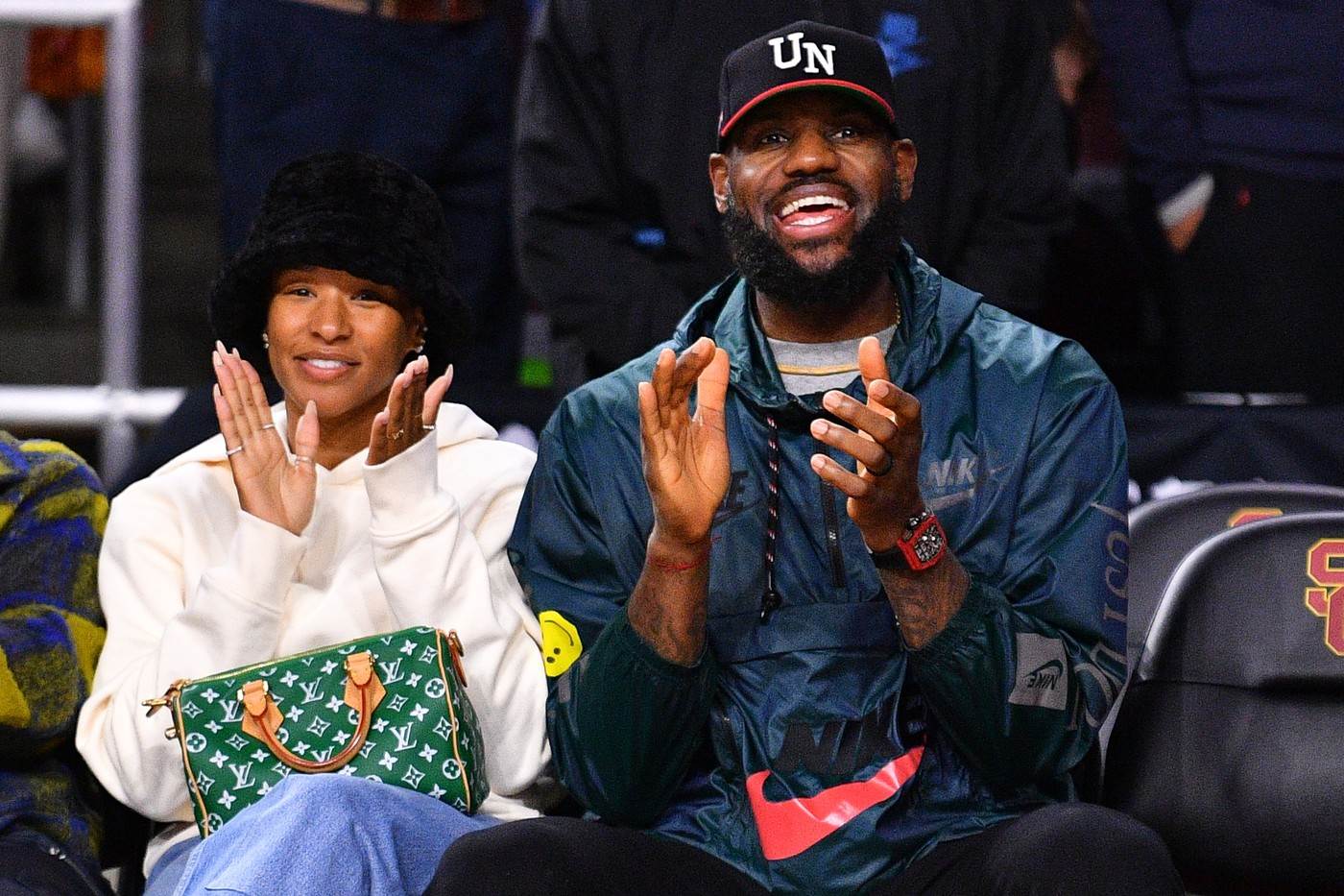 Savana Džejms, Lebron Džejms