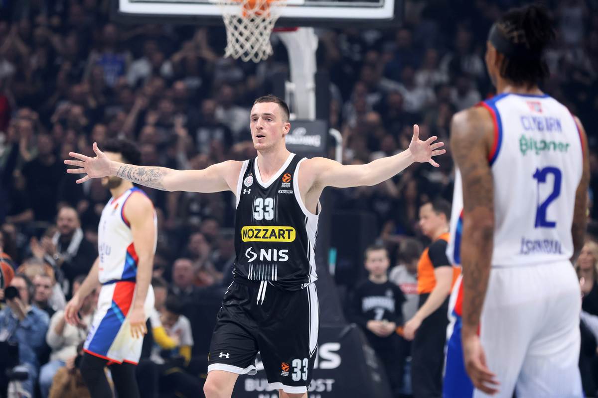 Utakmica KK Partizan - Efes (1) copy.jpg