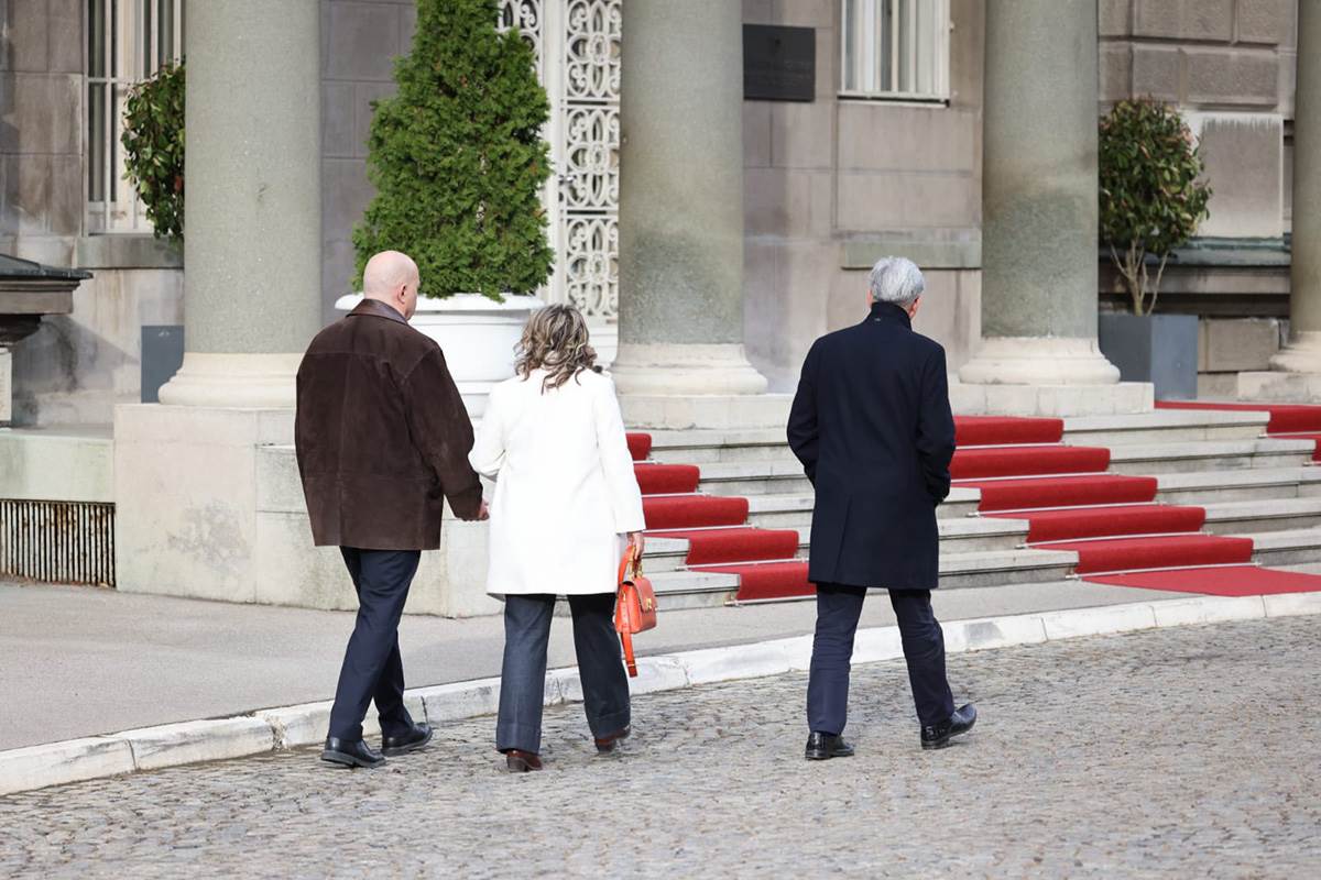 Pregovori Aleksandra Vučića i Branimira Nestorovića