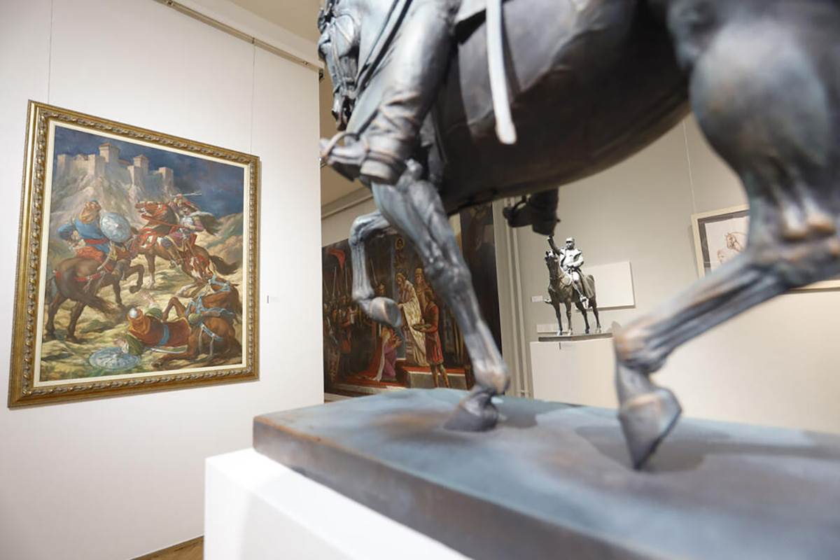 izložba u domu vojske Srbije (30).jpg