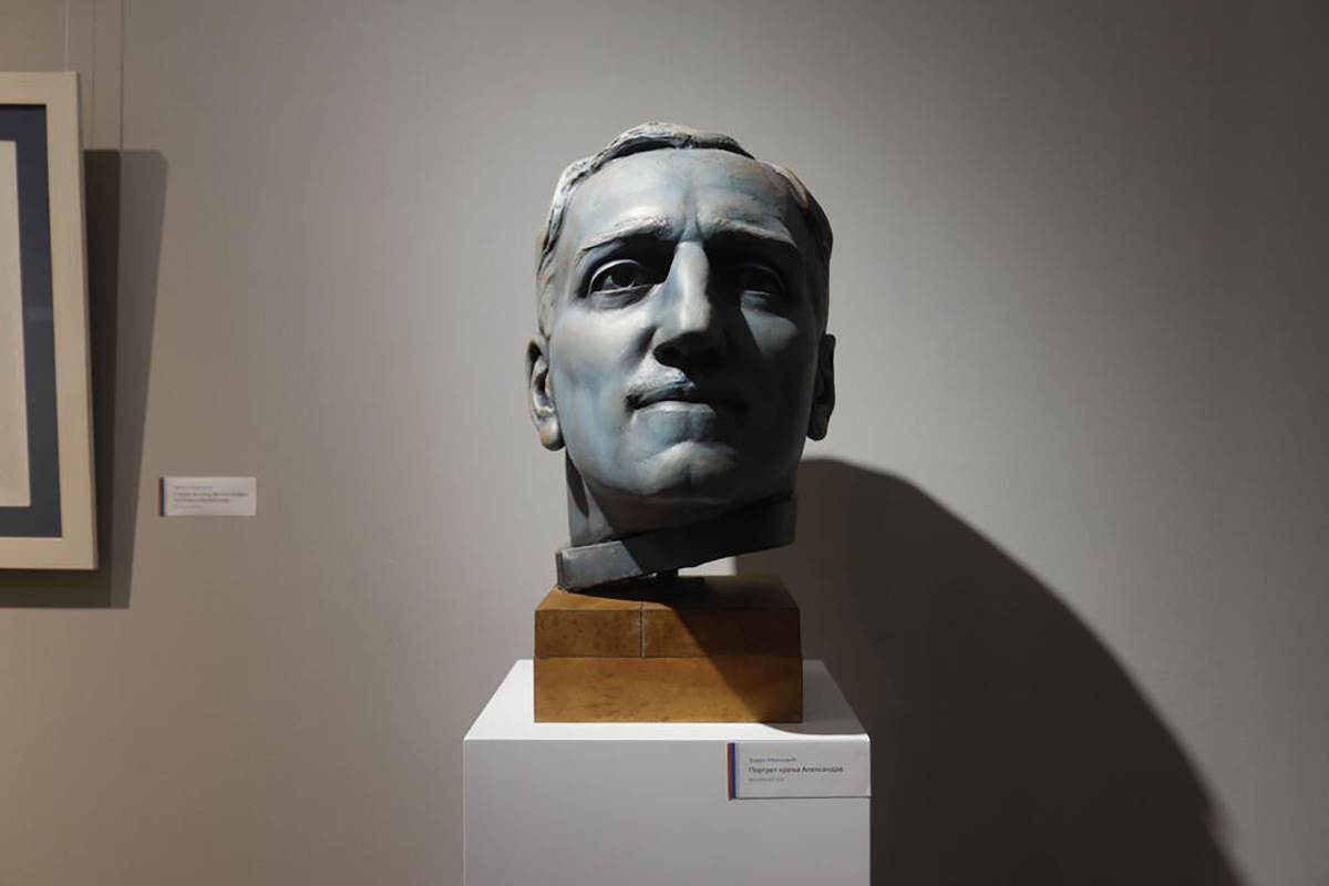 izložba u domu vojske Srbije (32).jpg