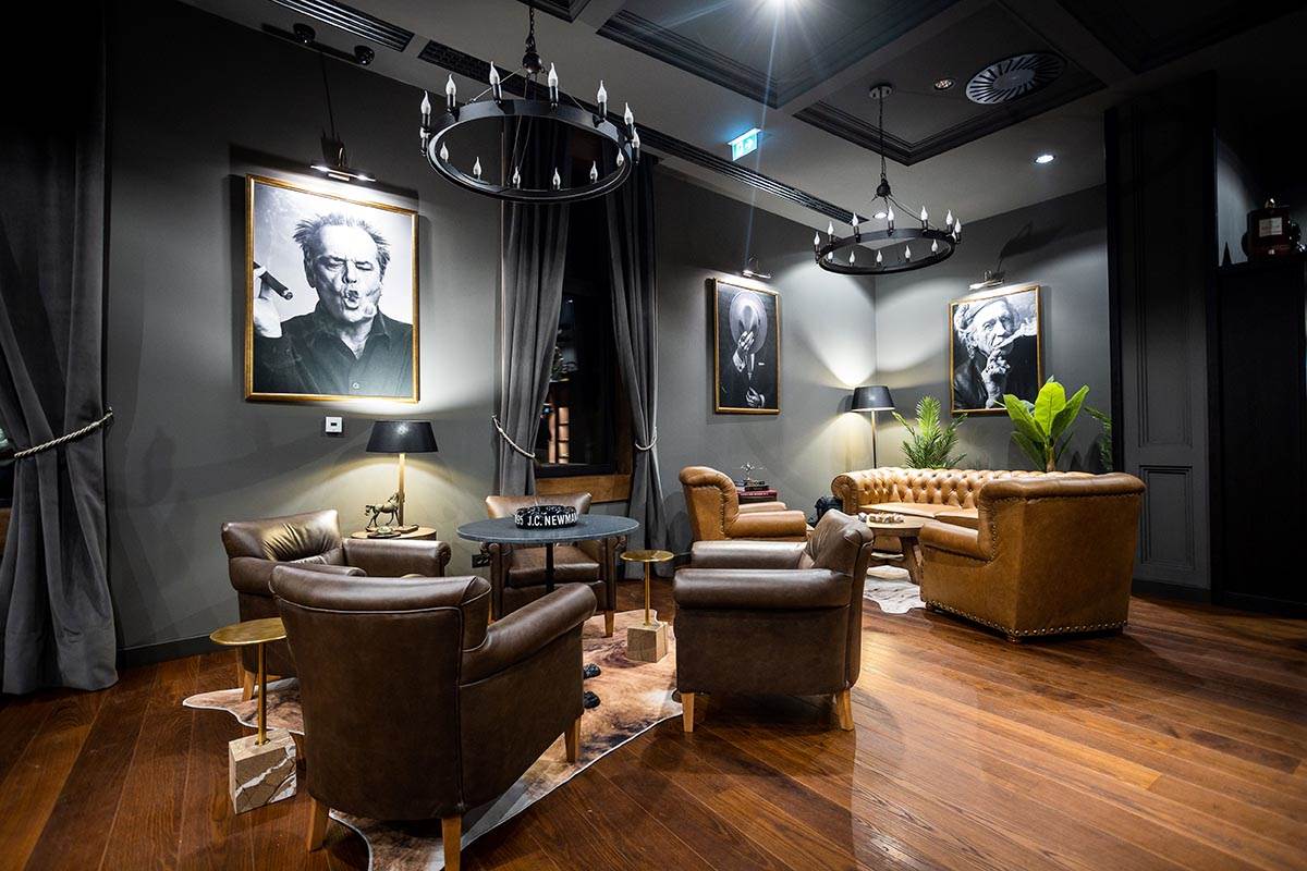 LIBERTADOR Cigar Bar & Lounge (5) (1) copy.jpg