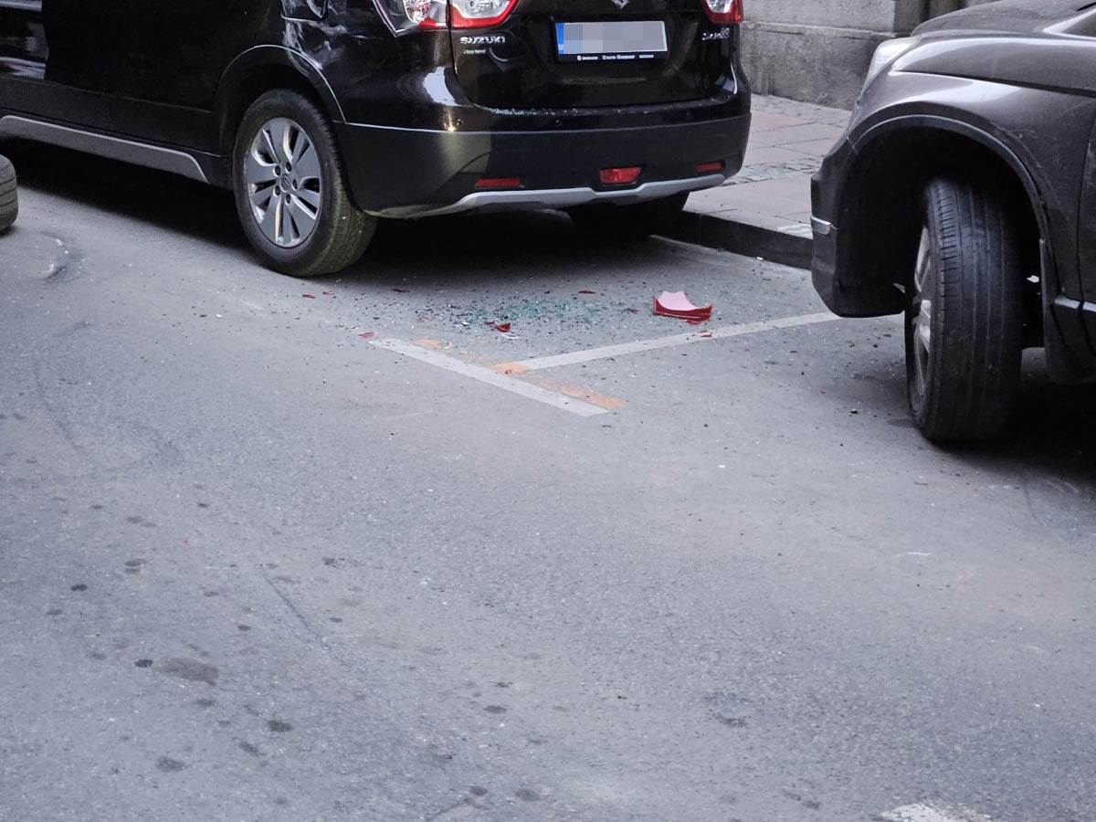 Prevrnuo se automobil u Vlajkovićevoj