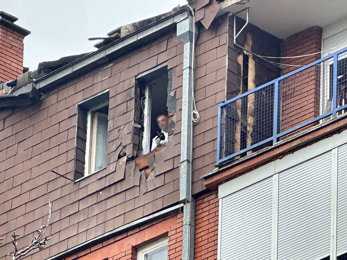 Nakon požara u zgradi stanari čekaju da se vrate u domove (11).jpg