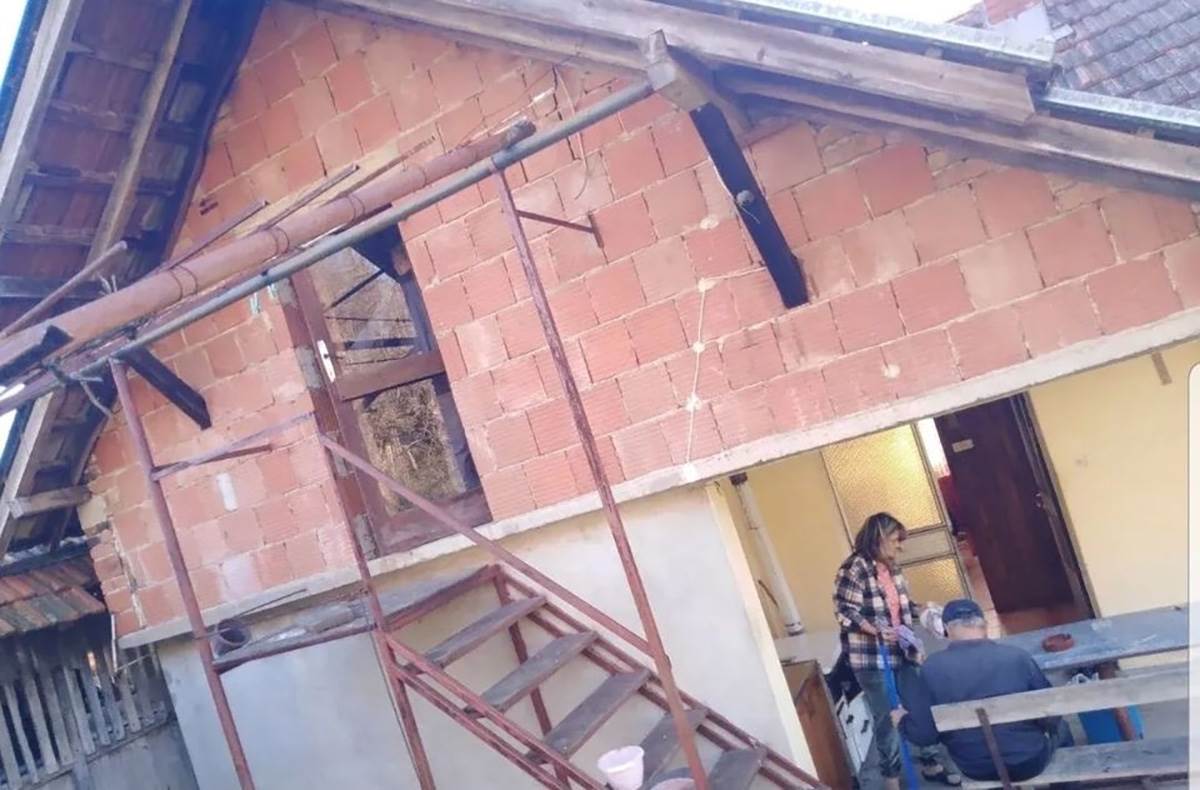 Kuca u selu Tubici kod Kosjerica (7).jpg