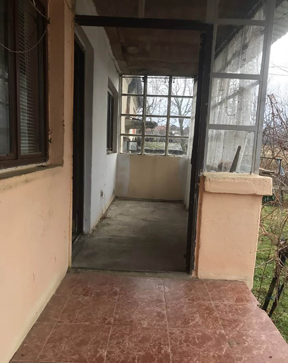 Kuca sa imanjem u selu Modrica (7).jpg